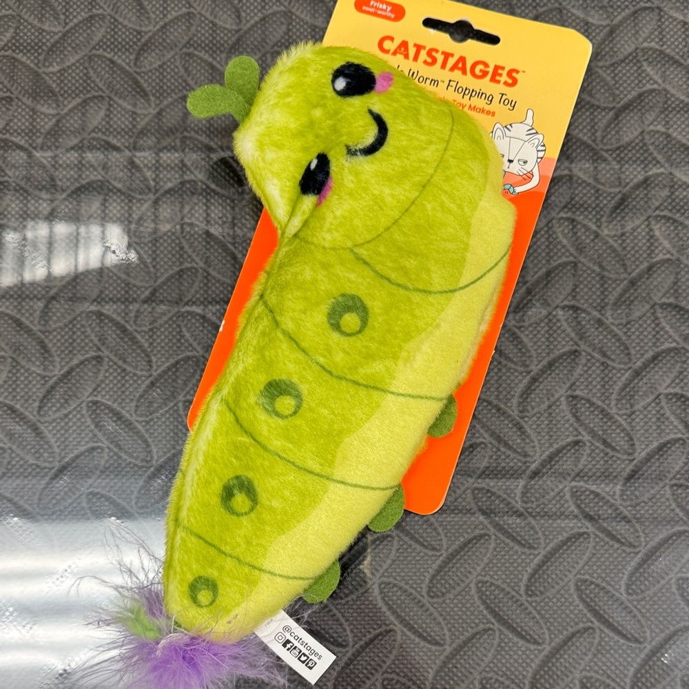 Wiggle worm flopping toy